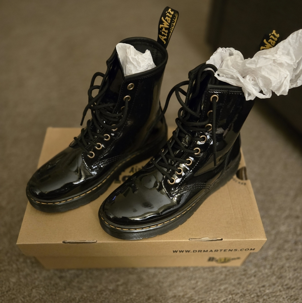 Doc Martens Zavala boots